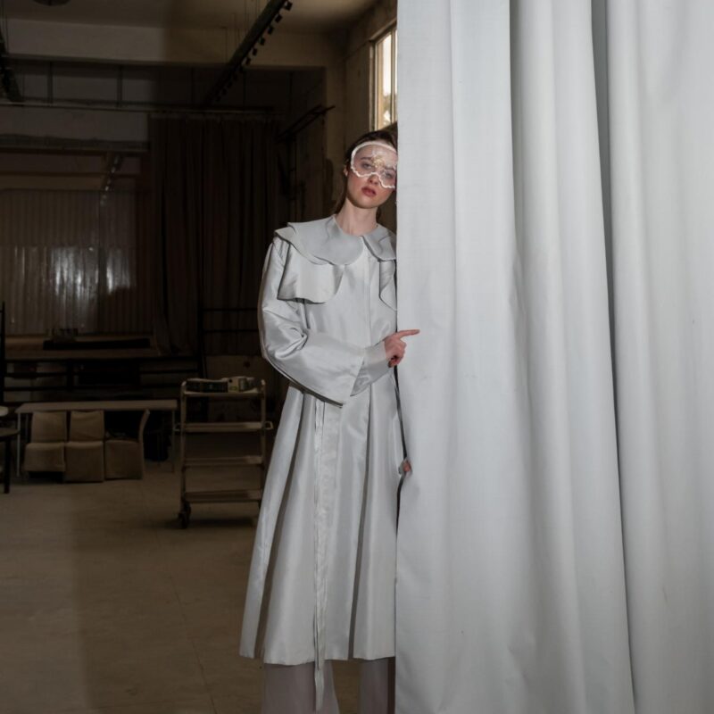 Ether trench look